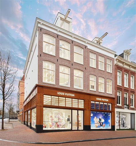 pc hooftstraat openingstijden louis vuitton|Louis Vuitton hooftstraat.